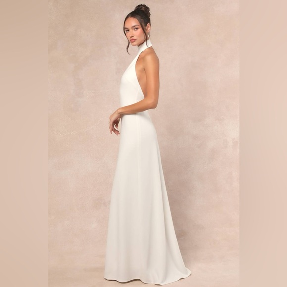 LULU'S Alaura White Backless
Halter Maxi Dress - Picture 5 of 5